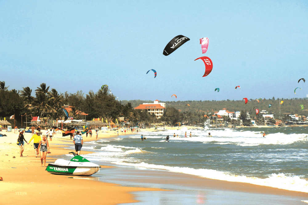 Tháng 6 là khoảng thời gian Mũi Né cực kì sôi động với số lượng lớn du khách